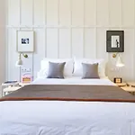 Casa Oliver Boutique - Principe Real Bed and breakfast