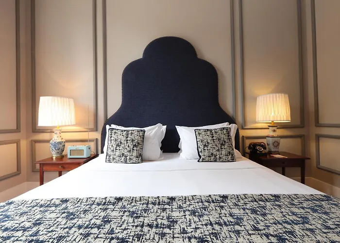 Casa Oliver Boutique - Principe Real Bed & Breakfast