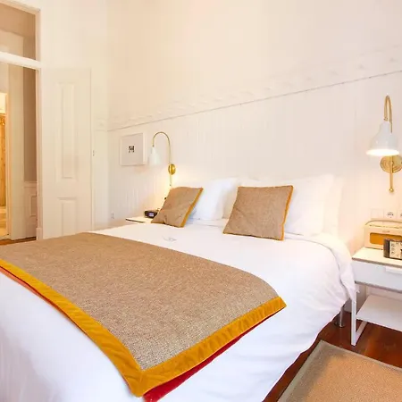 Casa Oliver Boutique - Principe Real Bed & Breakfast 4*