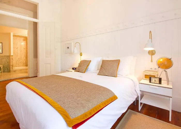 Casa Oliver Boutique - Principe Real Bed & Breakfast 4*